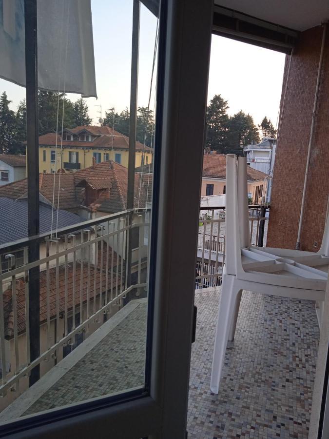 Appartamento Al Lago Da Dany Arona Exteriör bild